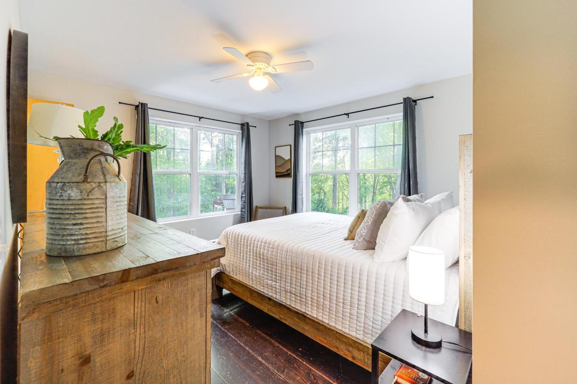 Luxe Appalachian Mountain Cabin With Hot Tub, Views Warrensville Exteriör bild