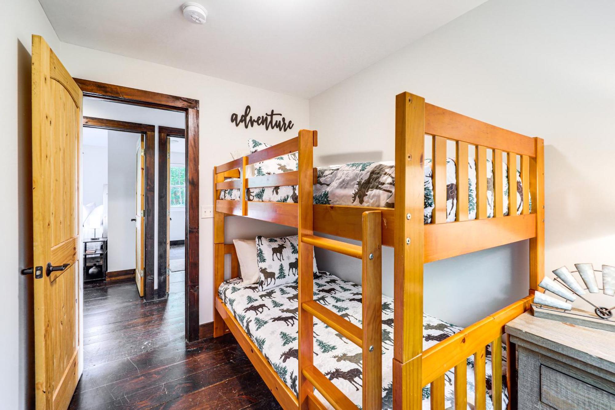 Luxe Appalachian Mountain Cabin With Hot Tub, Views Warrensville Exteriör bild