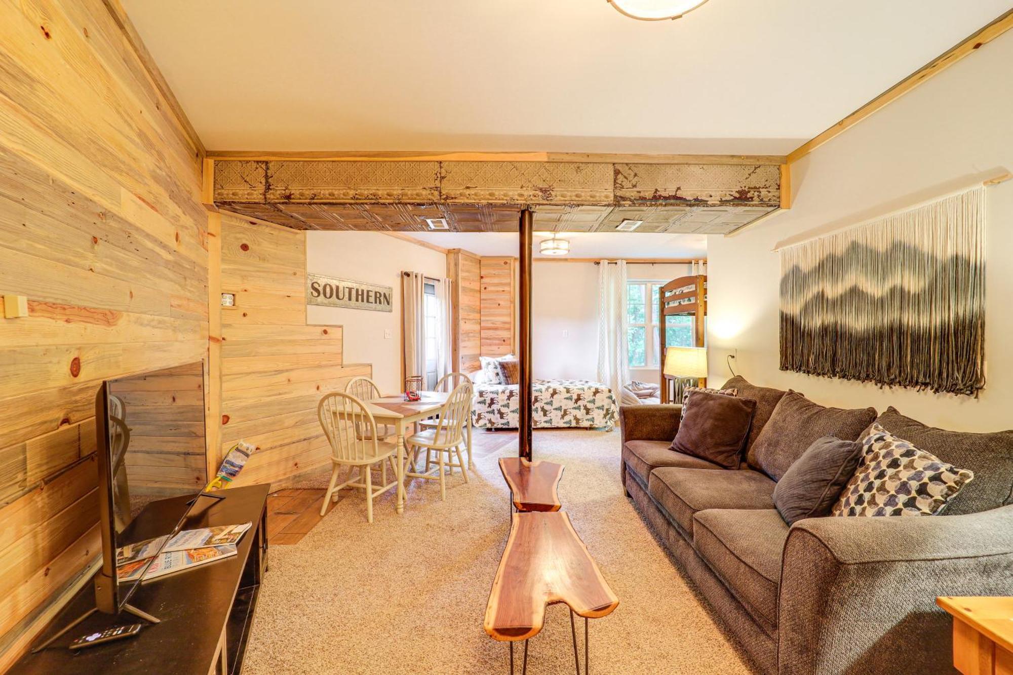 Luxe Appalachian Mountain Cabin With Hot Tub, Views Warrensville Exteriör bild
