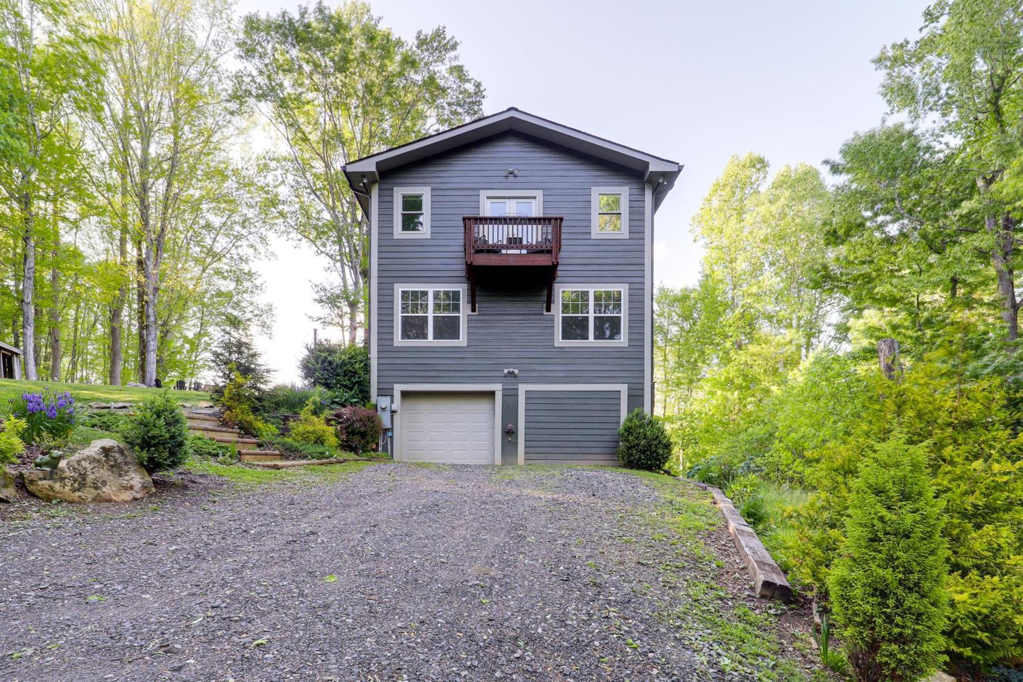 Luxe Appalachian Mountain Cabin With Hot Tub, Views Warrensville Exteriör bild