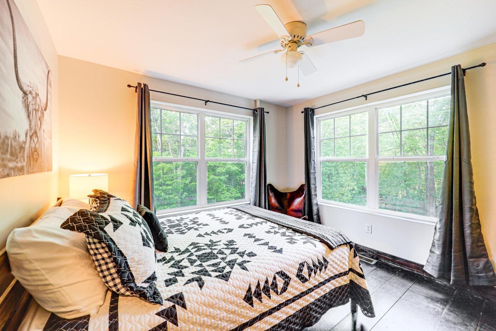 Luxe Appalachian Mountain Cabin With Hot Tub, Views Warrensville Exteriör bild