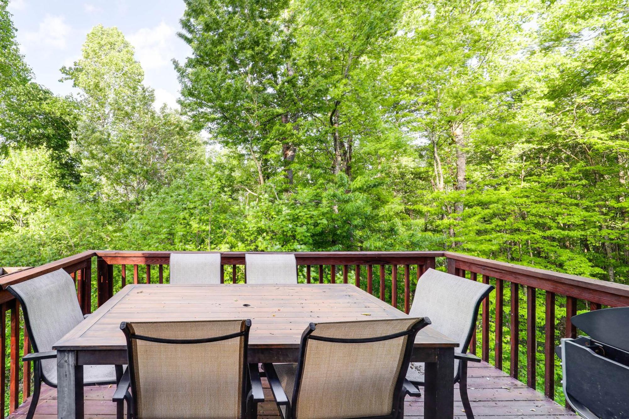 Luxe Appalachian Mountain Cabin With Hot Tub, Views Warrensville Exteriör bild